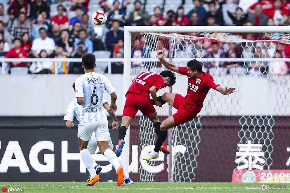 广州富力狂胜对手，士气高涨领先优势稳定的简单介绍