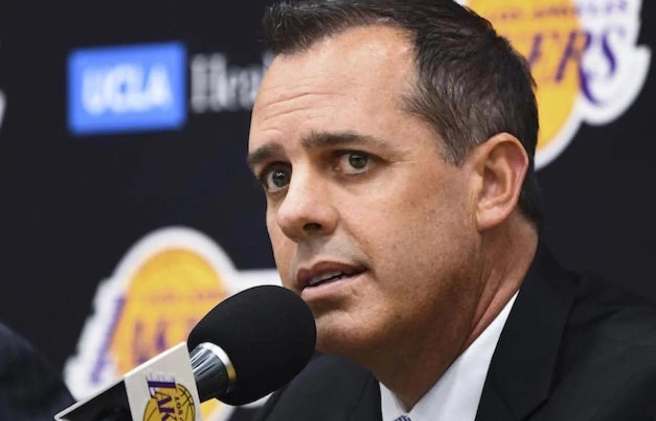 沃尔夫斯堡新任主教练上任，或许能带来新气象