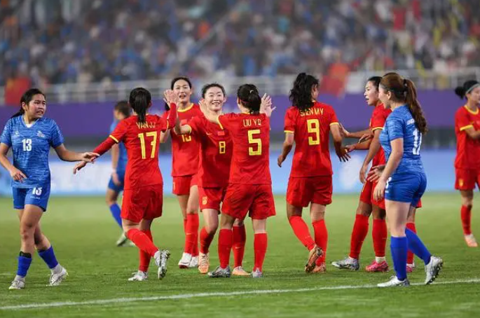 开云体育地址-欧洲女足冠军争夺赛拉开帷幕，法国豪取开门红的简单介绍