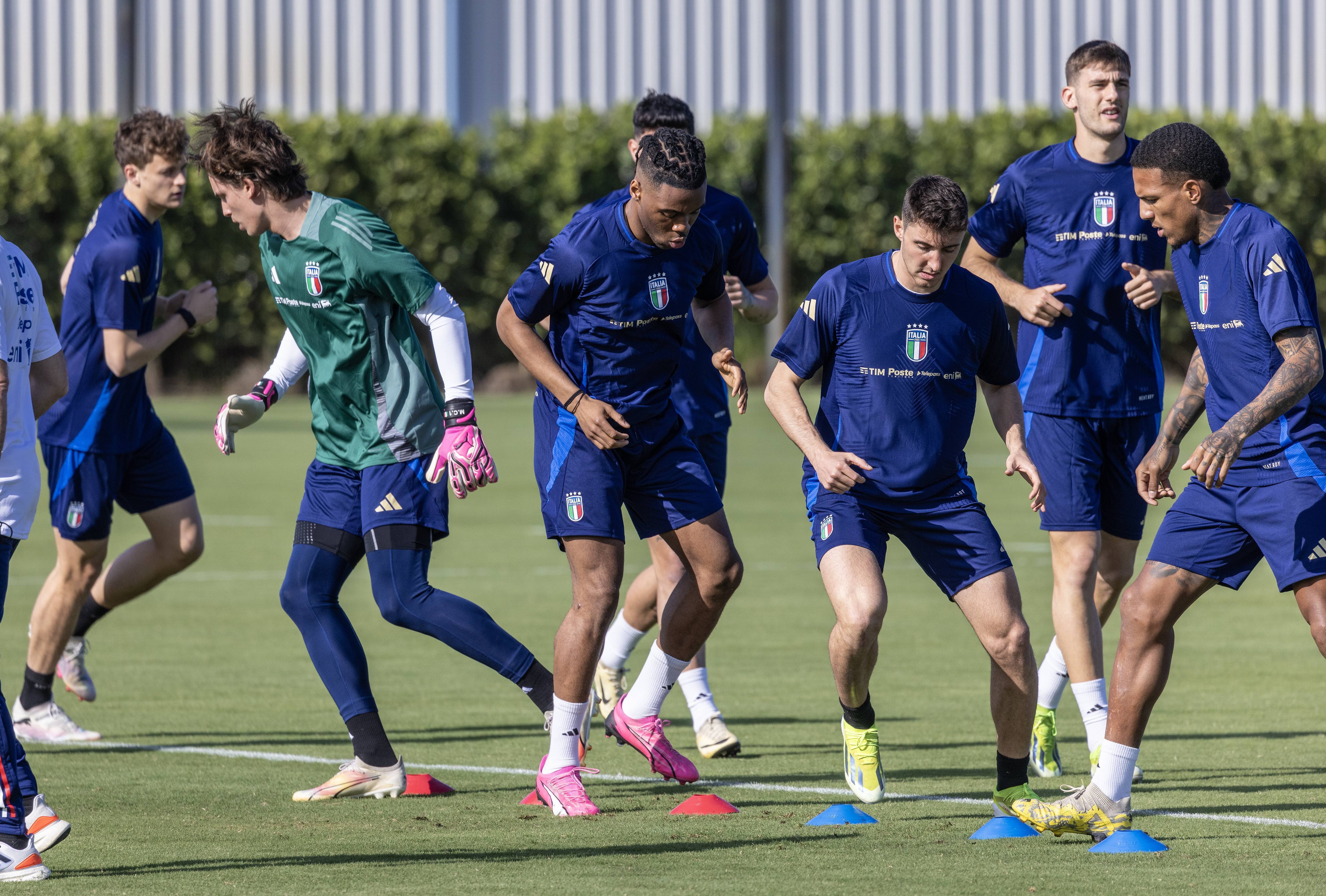 欧国联赛赛事接连进行，球员身手更加灵活的简单介绍