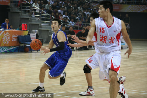 关于湖北男篮赢得一场硬仗，士气高涨的信息