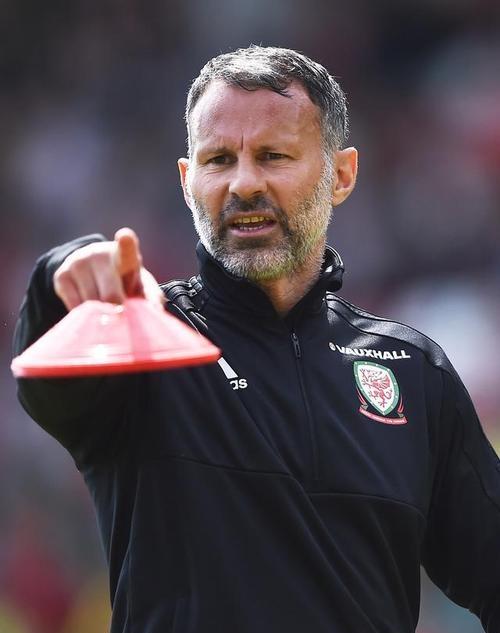 开云体育入口-那不勒斯球员技高一筹实现逆袭的简单介绍