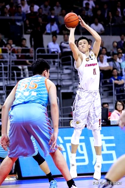 开云体育官方入口-球员技术优势顽强表现，锋线进球为场的简单介绍