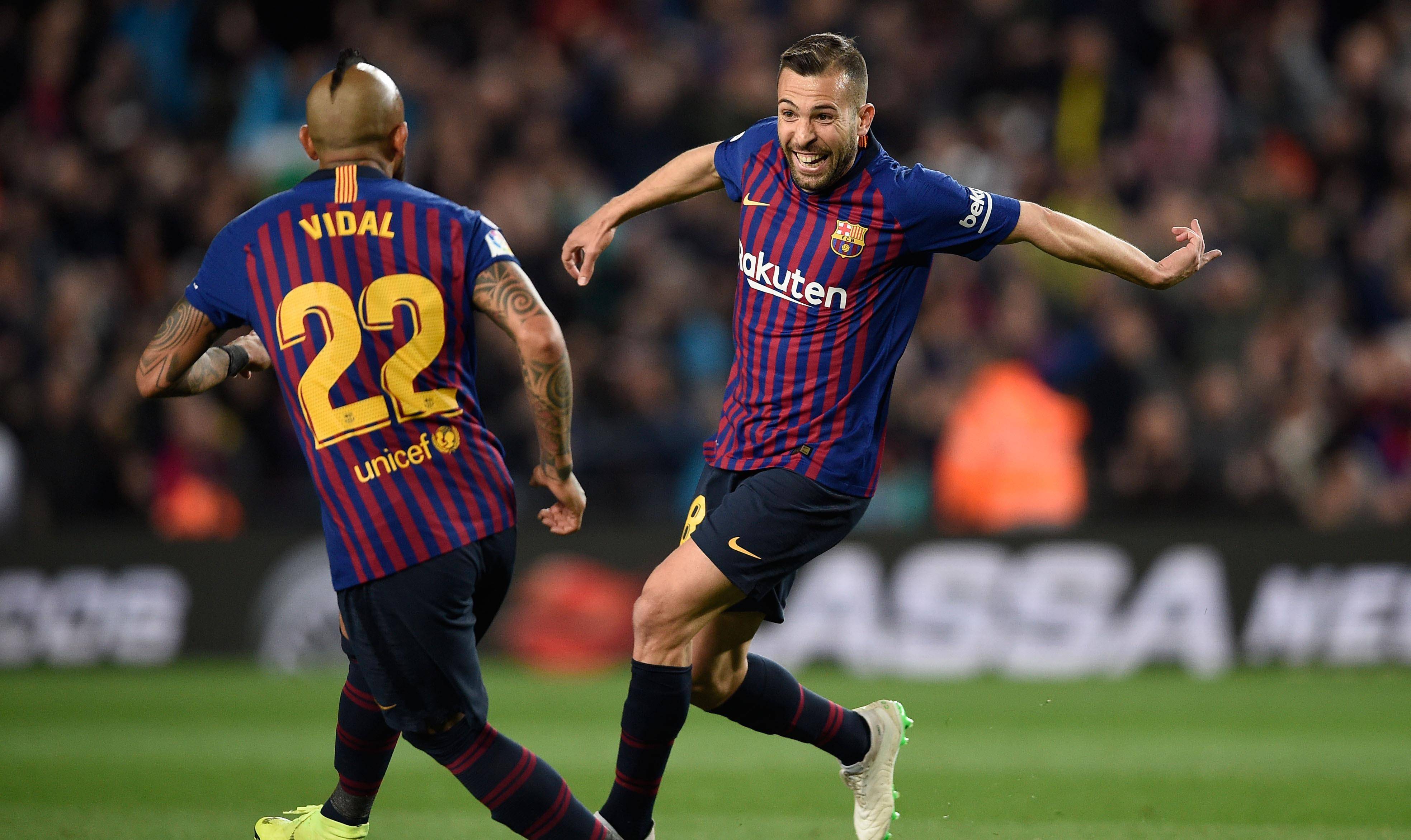 比利亚雷亚尔客场艰难战平对手