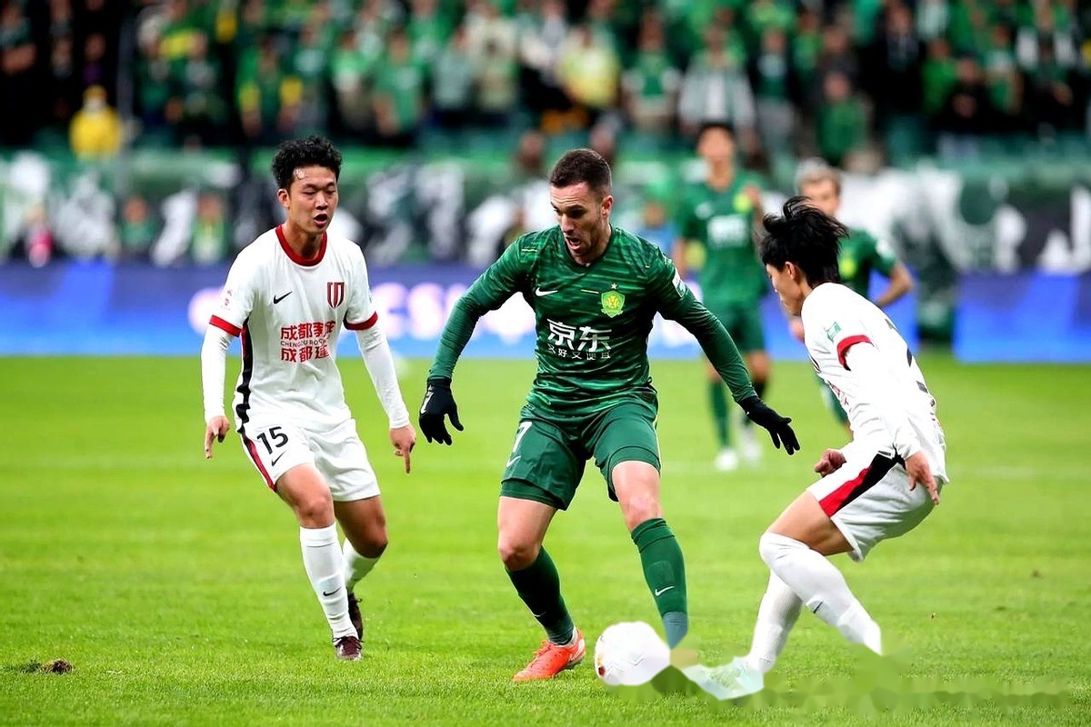 开云体育官方登录入口-一场激烈对抗战引发球迷热议