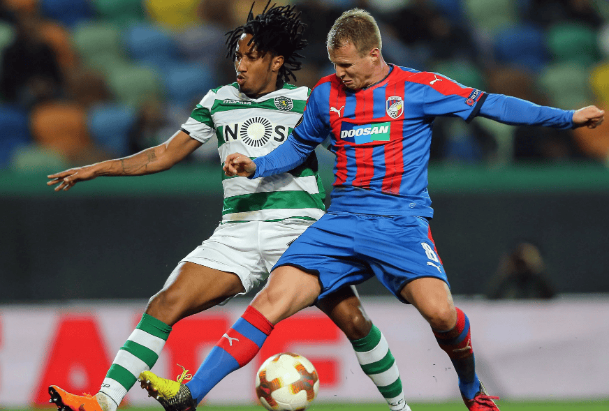 开云体育亚洲官网-包含里尔球队备战，决心取得关键战役胜利的词条