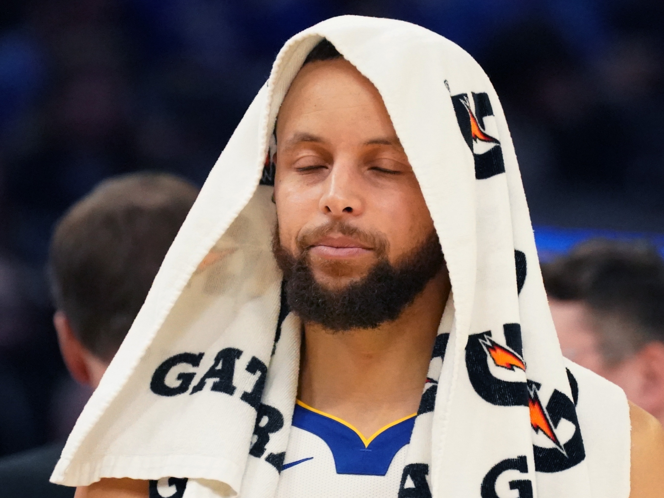 开云体育登录-勇士遭遇伤病困扰，库里将缺席接下来的比赛的简单介绍