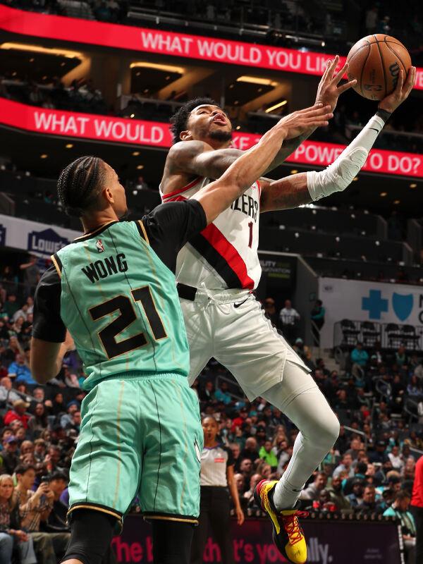 关于开拓者大胜黄蜂，全队精神风貌的信息