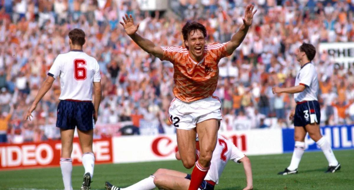 荷兰队意外失利，遭遇厄运结束欧洲预赛之旅的简单介绍