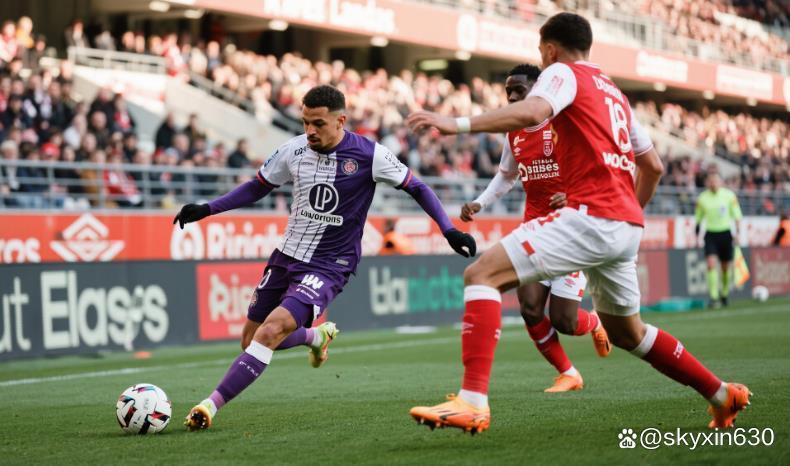 包含斯特拉斯堡球队遭遇失利，保级压力增大的词条