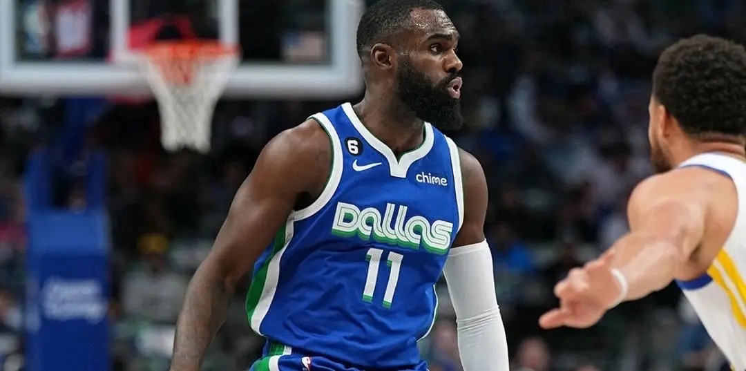 独行侠队以出色表现战胜对手晋级下一轮的简单介绍