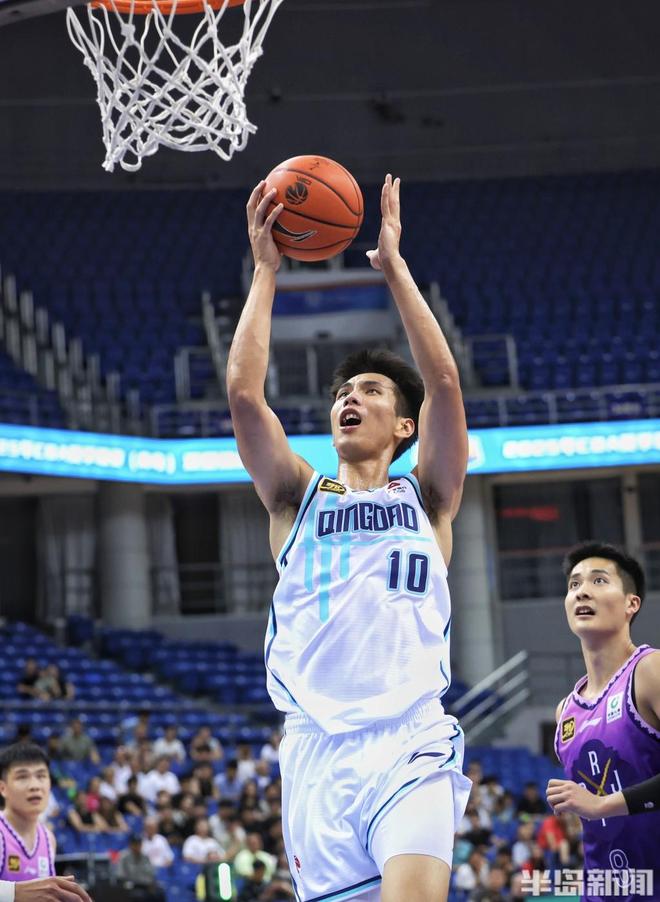 青岛男篮力克海南队，晋级半决赛