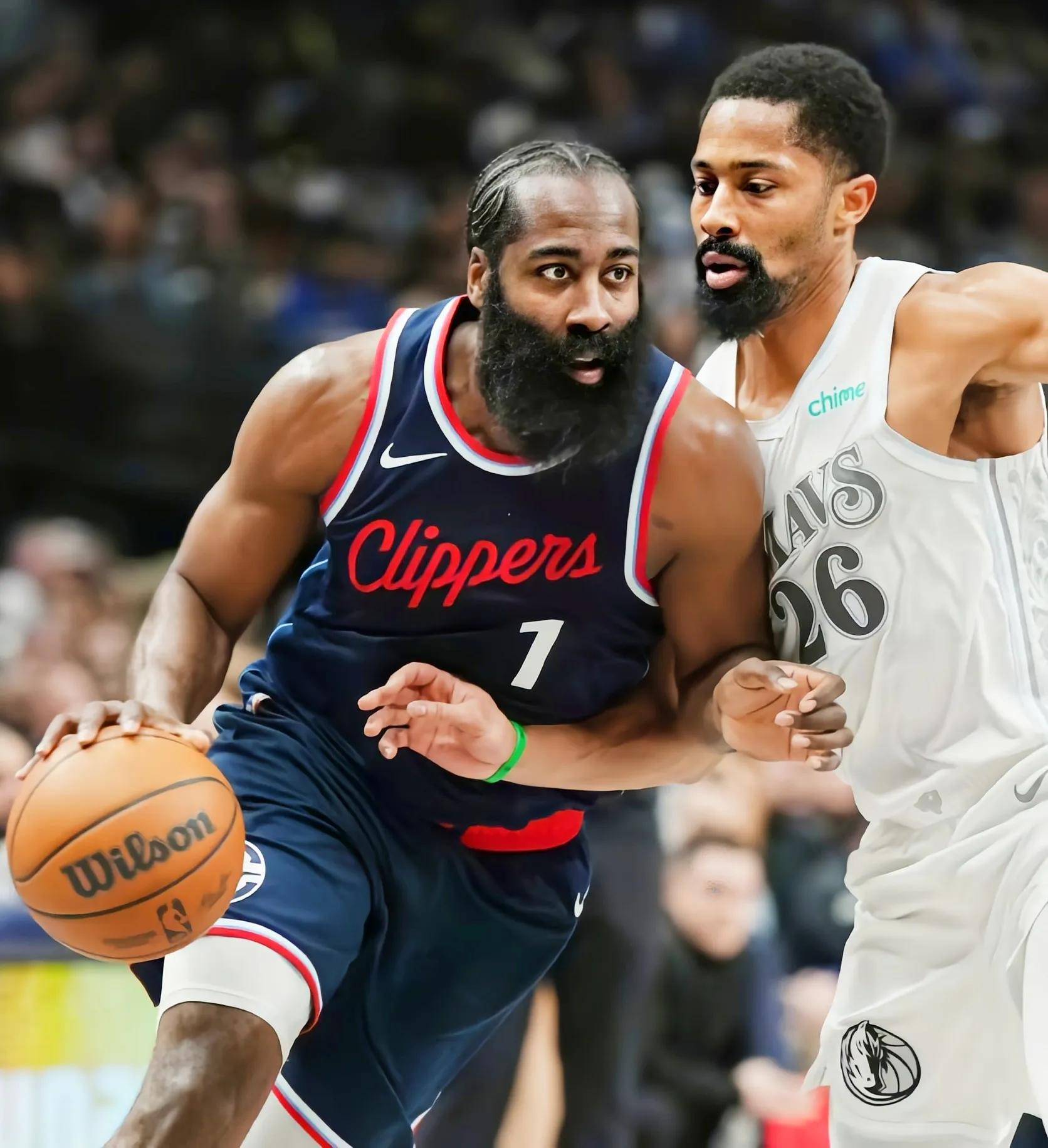 快船客场击败国王，继续稳健发挥