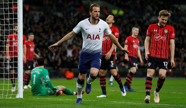 包含维冈竞技逼平狼队，保持不败纪录的词条