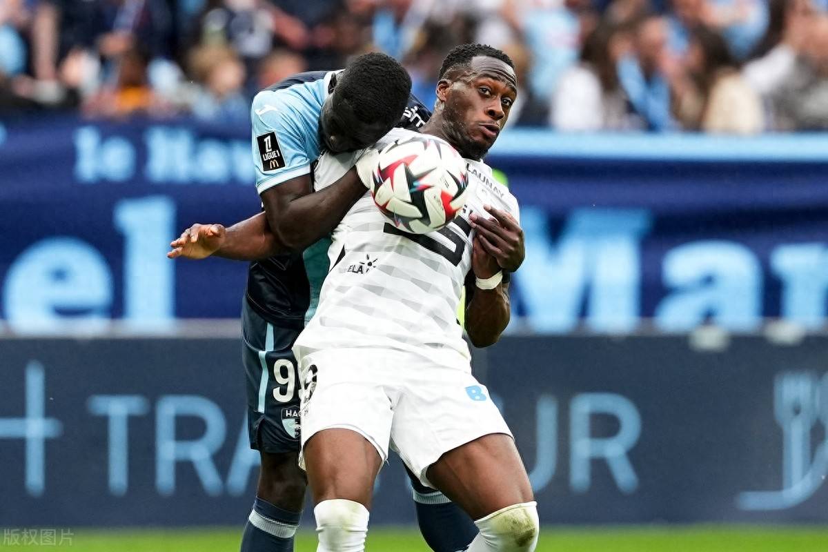 雷恩队宣布新主教练上任，备战新赛季