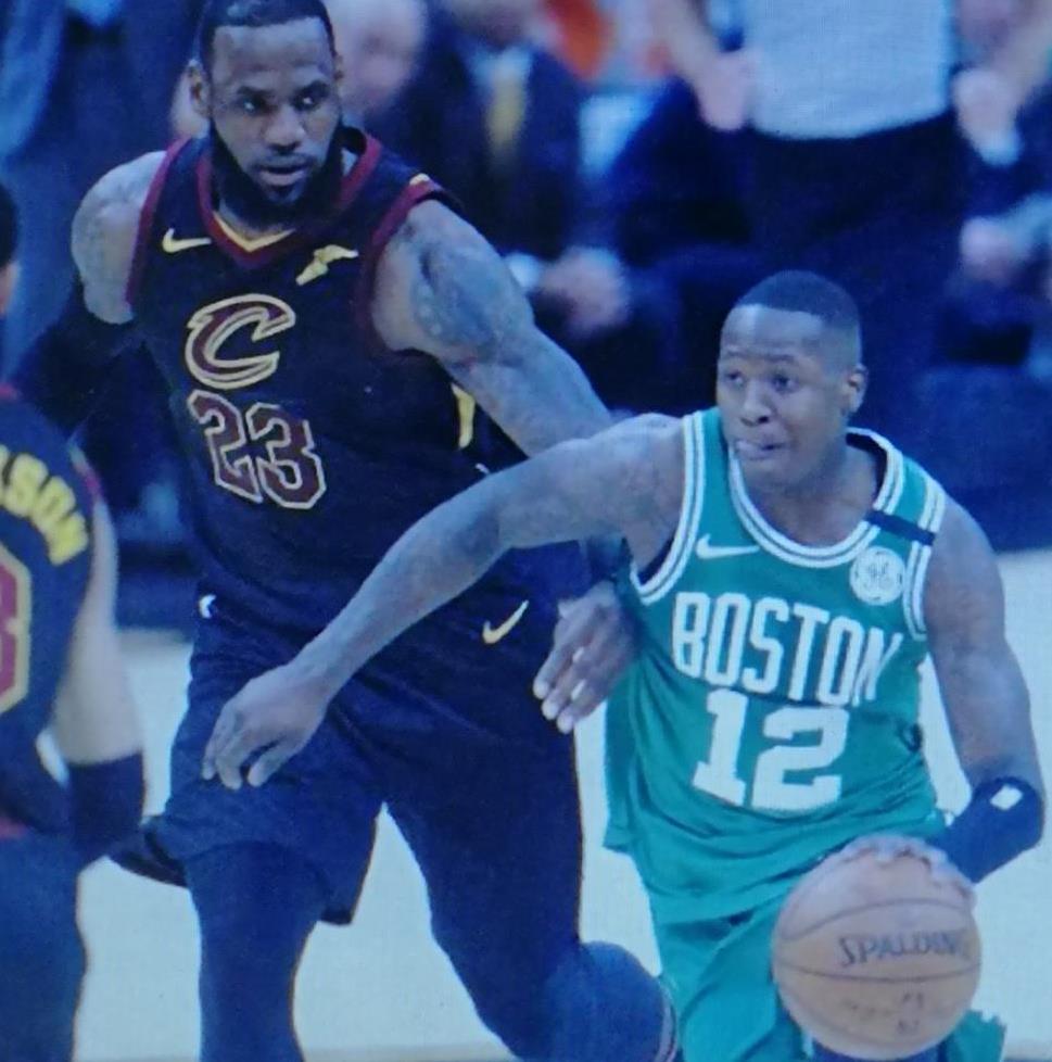 包含战绩不佳球队展现实力，一举逆袭的词条